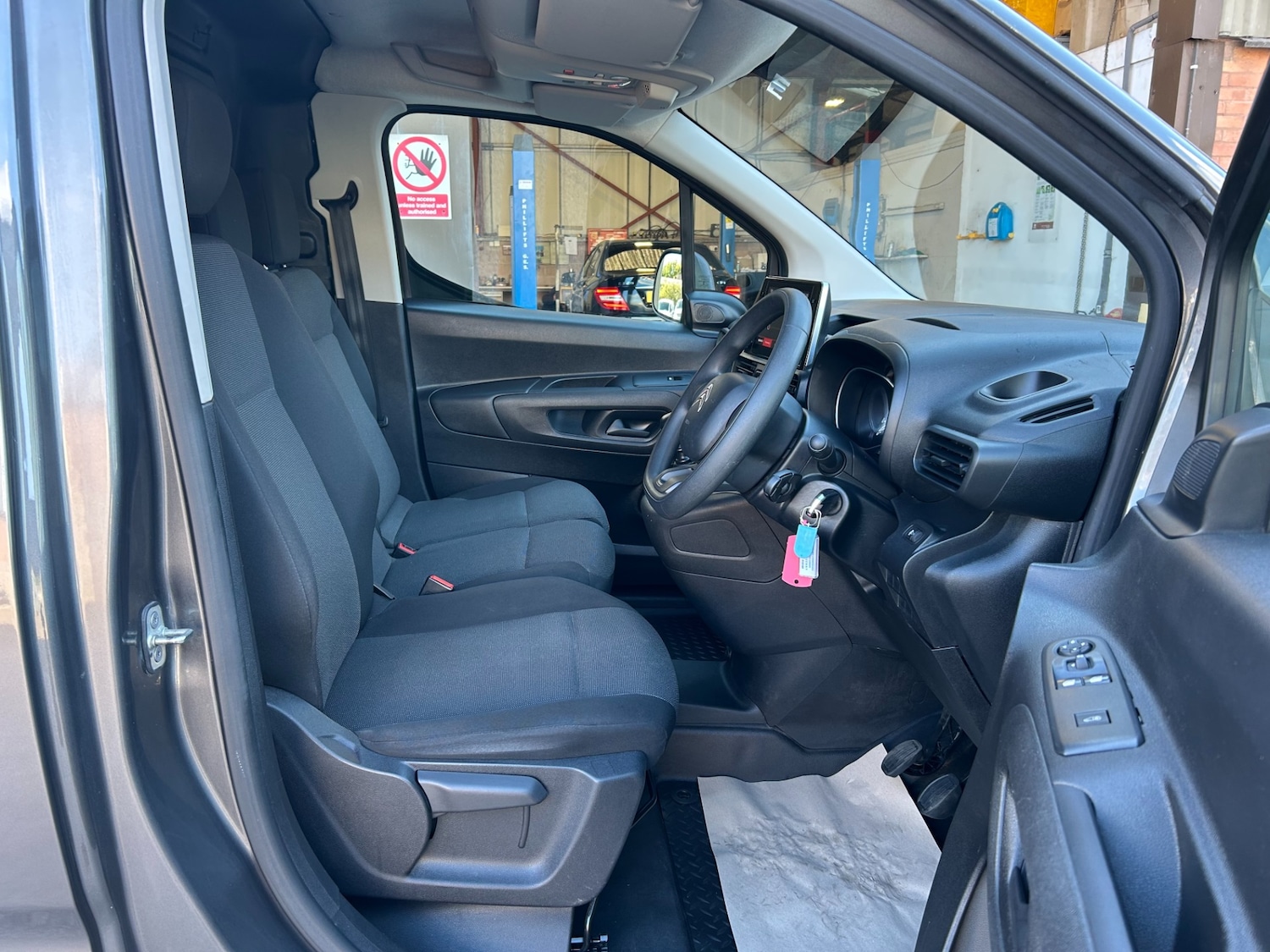 Used Citroen Berlingo 2023 for sale - 76477577: Photo 11