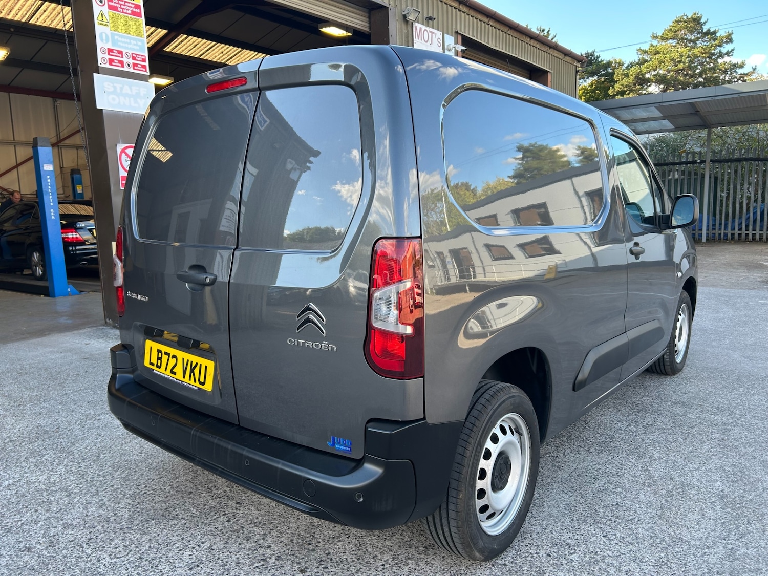 Used Citroen Berlingo 2023 for sale - 76477577: Photo 6
