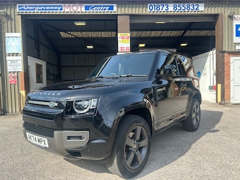 Used Land Rover Defender 2024 for sale - 79526036: Photo
