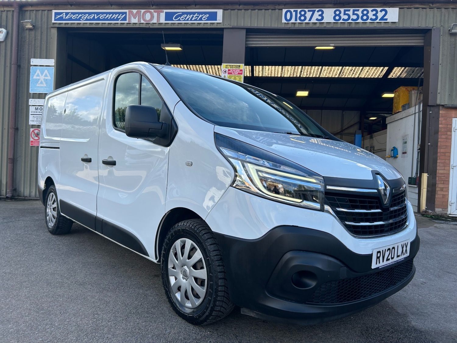 Used Renault Trafic 2020 for sale - 76494157: Photo 2