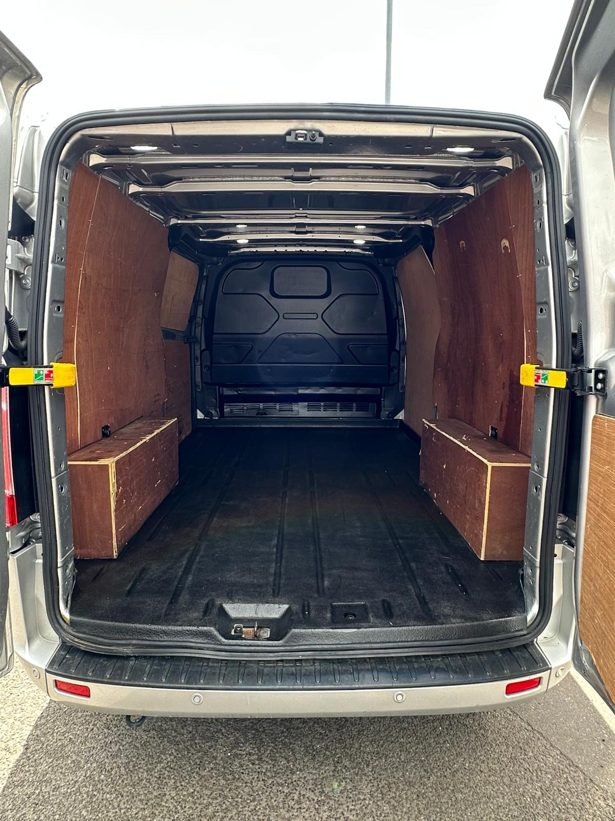 Used Ford Transit Custom 2021 for sale - 76114153: Photo 9
