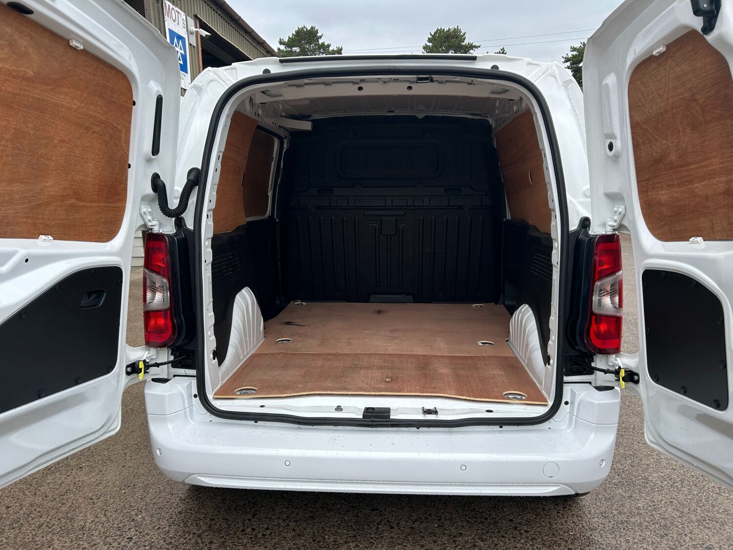 Used Vauxhall Combo 2020 for sale - 77664990: Photo 9