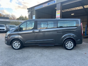 Used Ford Tourneo Custom 2022 for sale - 76394169: Photo