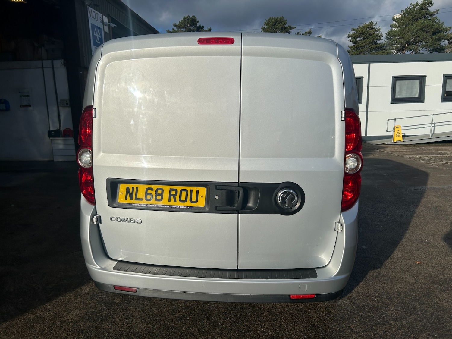 Used Vauxhall Combo 2018 for sale - 77136408: Photo 12