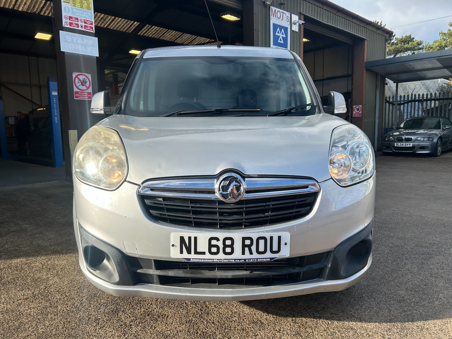 Used Vauxhall Combo 2018 for sale - 77136408: Photo 3