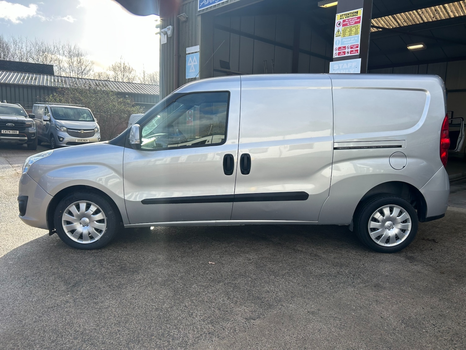 Used Vauxhall Combo 2018 for sale - 77136408: Photo 6