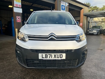 Used Citroen Berlingo 2022 for sale - 76982706: Photo