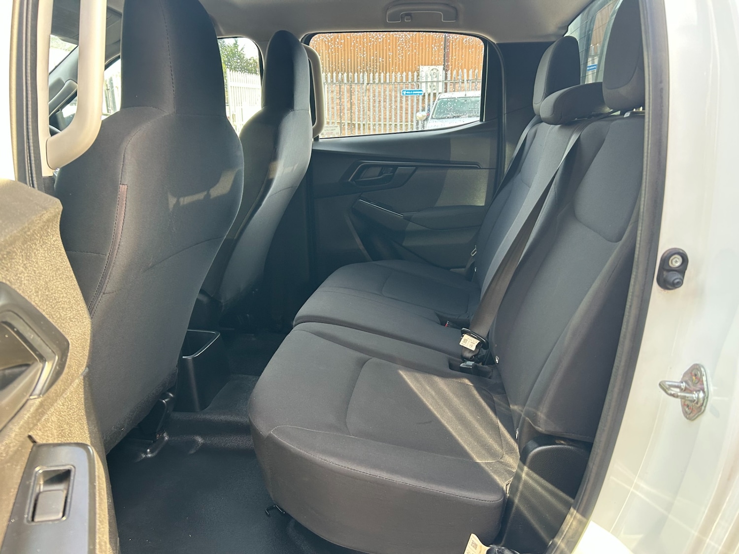 Used Isuzu D-Max 2021 for sale - 76957051: Photo 13