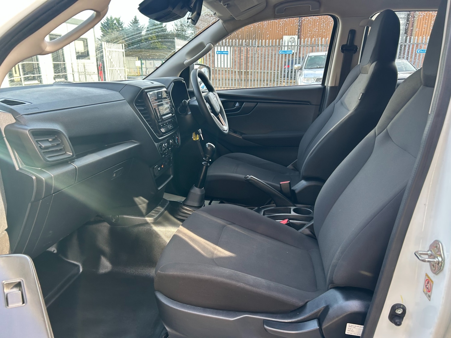 Used Isuzu D-Max 2021 for sale - 76957051: Photo 18