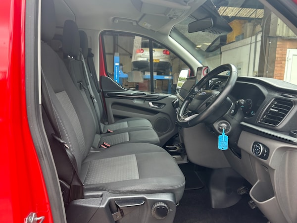 Used Ford Tourneo Custom 2019 for sale - 76218887: Photo 12