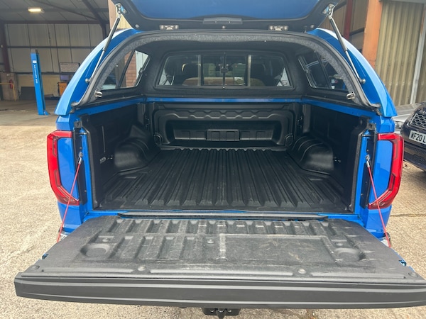 Used Volkswagen Amarok 2023 for sale - 76207516: Photo 8