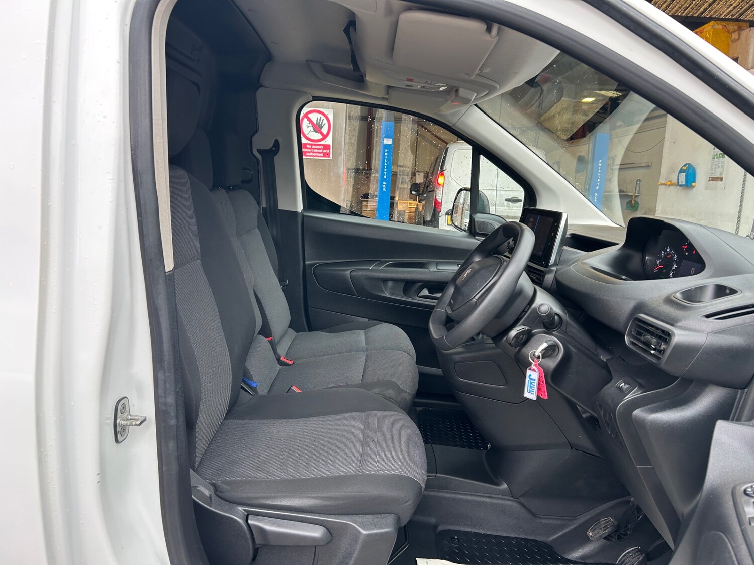 Used Peugeot Partner 2021 for sale - 77459826: Photo 11