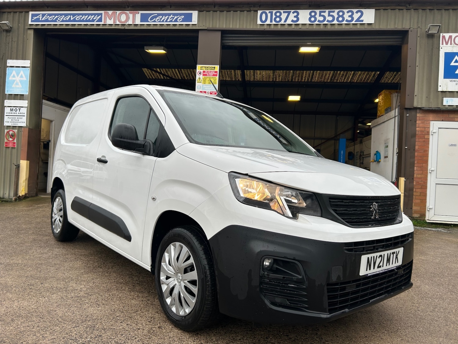 Used Peugeot Partner 2021 for sale - 77459826: Photo 2