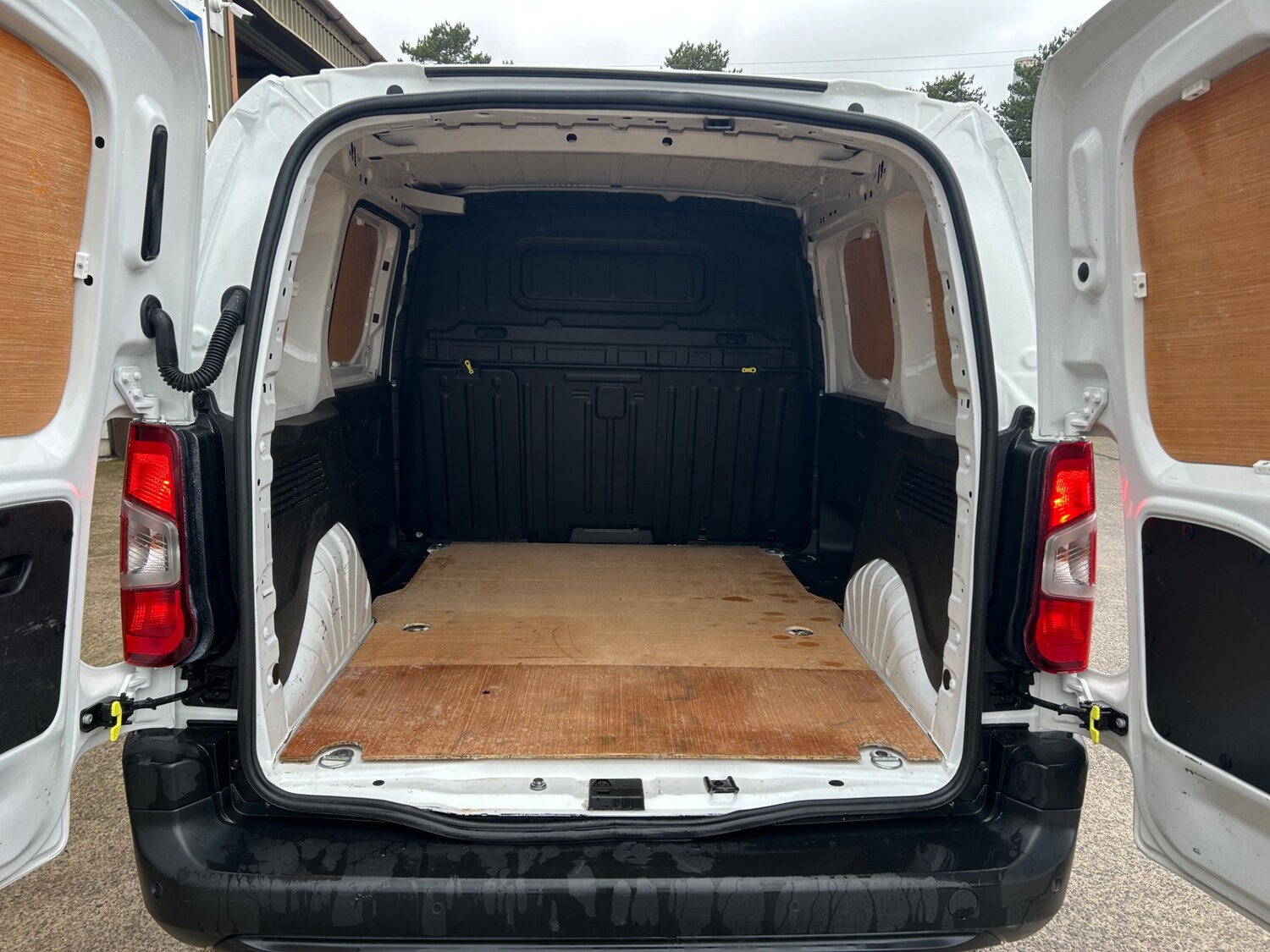 Used Peugeot Partner 2021 for sale - 77459826: Photo 8