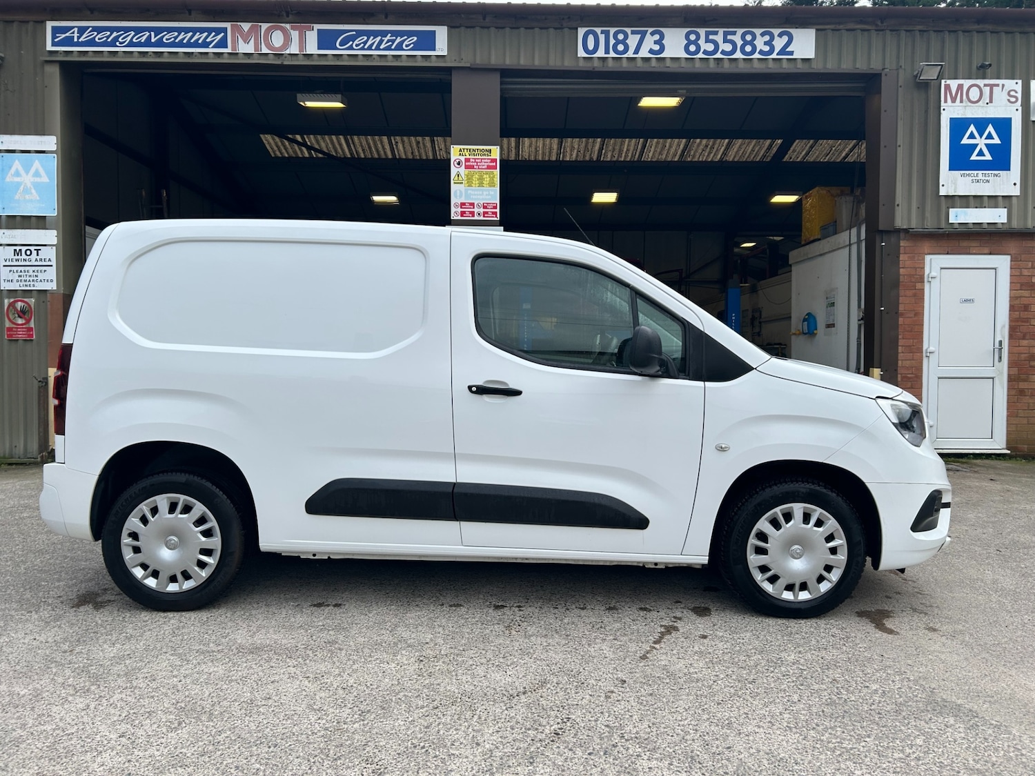 Used Vauxhall Combo 2019 for sale - 77664963: Photo 4