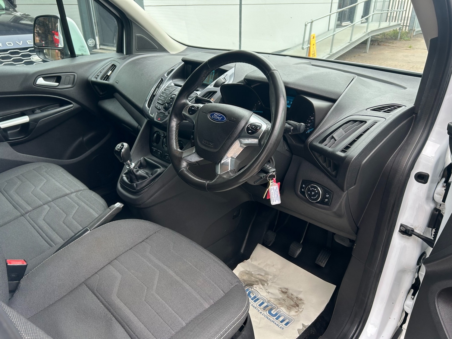 Used Ford Transit Connect 2018 for sale - 76288666: Photo 13