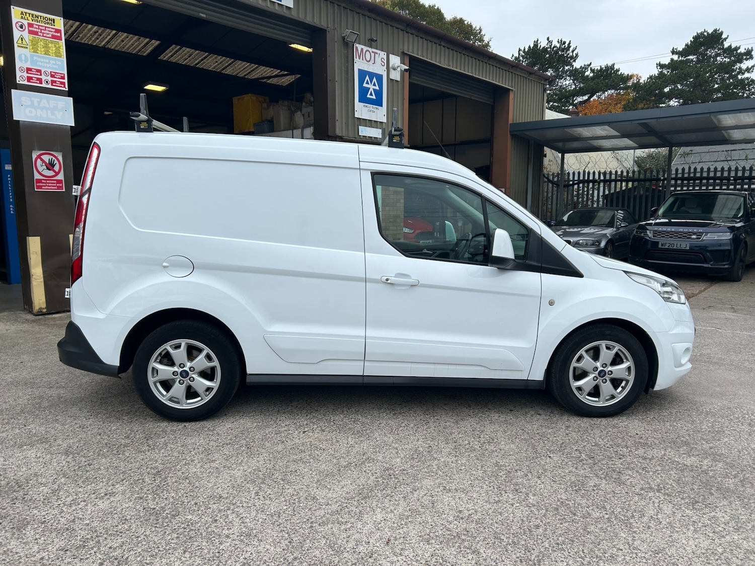 Used Ford Transit Connect 2018 for sale - 76288666: Photo 4