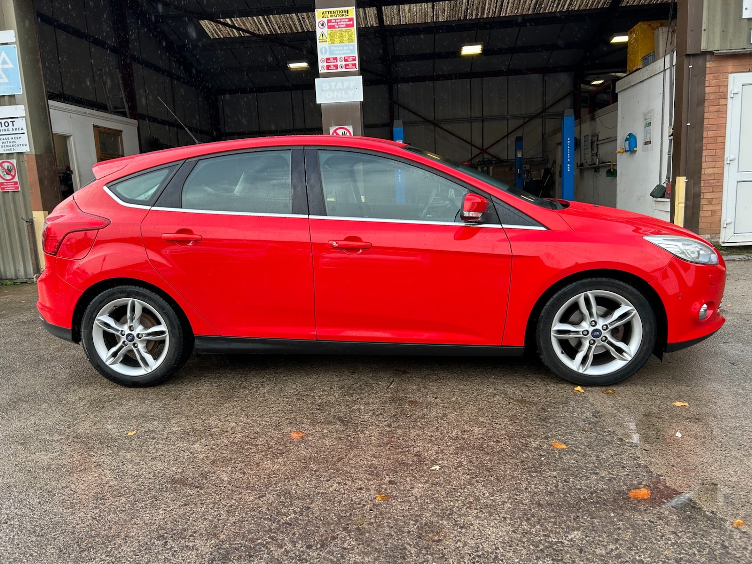 Used Ford Focus 2014 for sale - 76437965: Photo 5