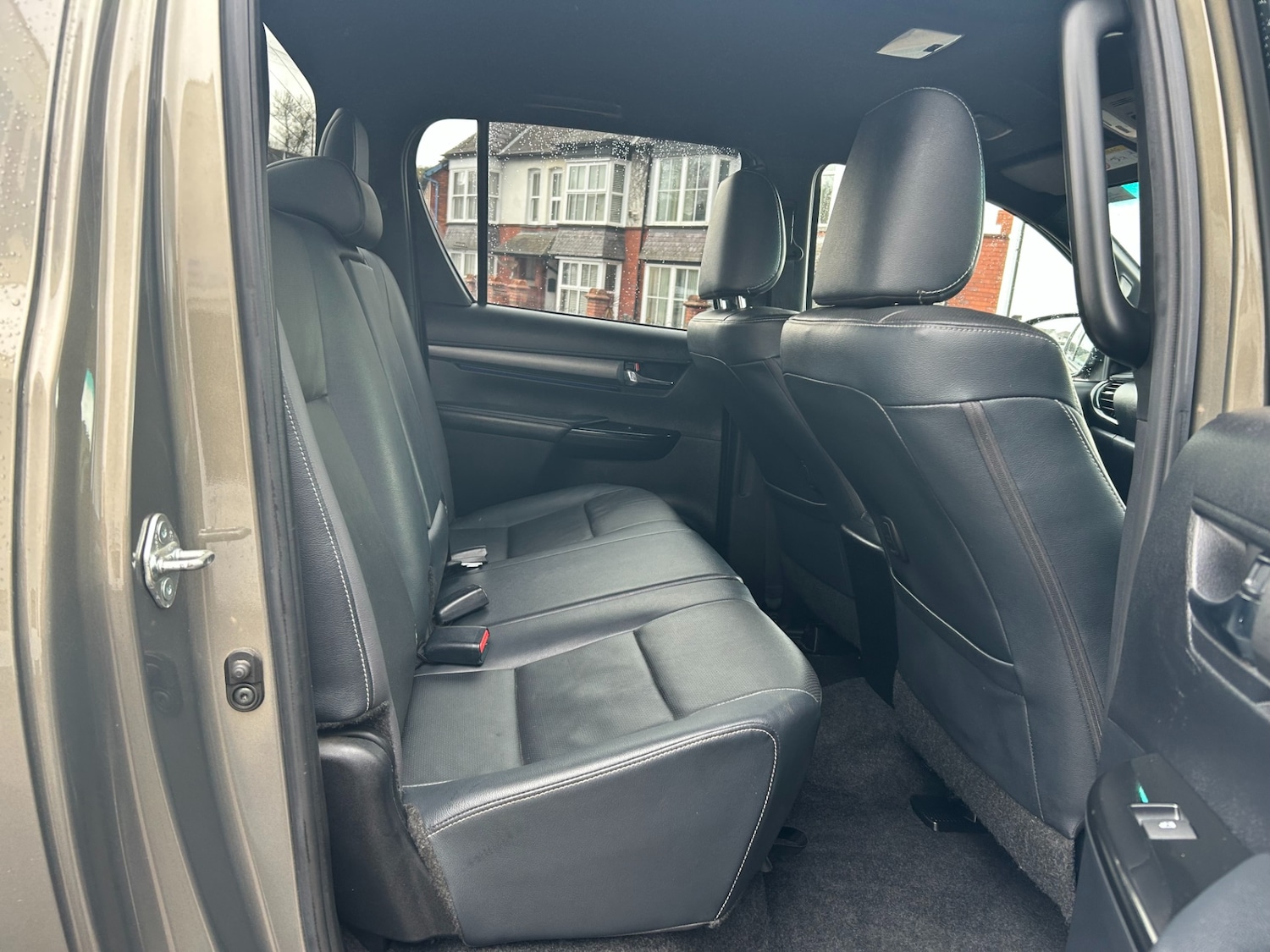 Used Toyota Hilux 2022 for sale - 78039001: Photo 14