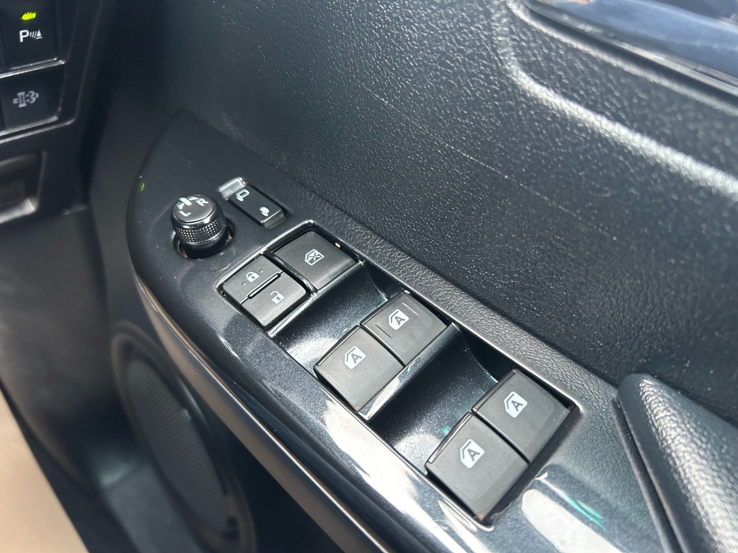 Used Toyota Hilux 2022 for sale - 78039001: Photo 16