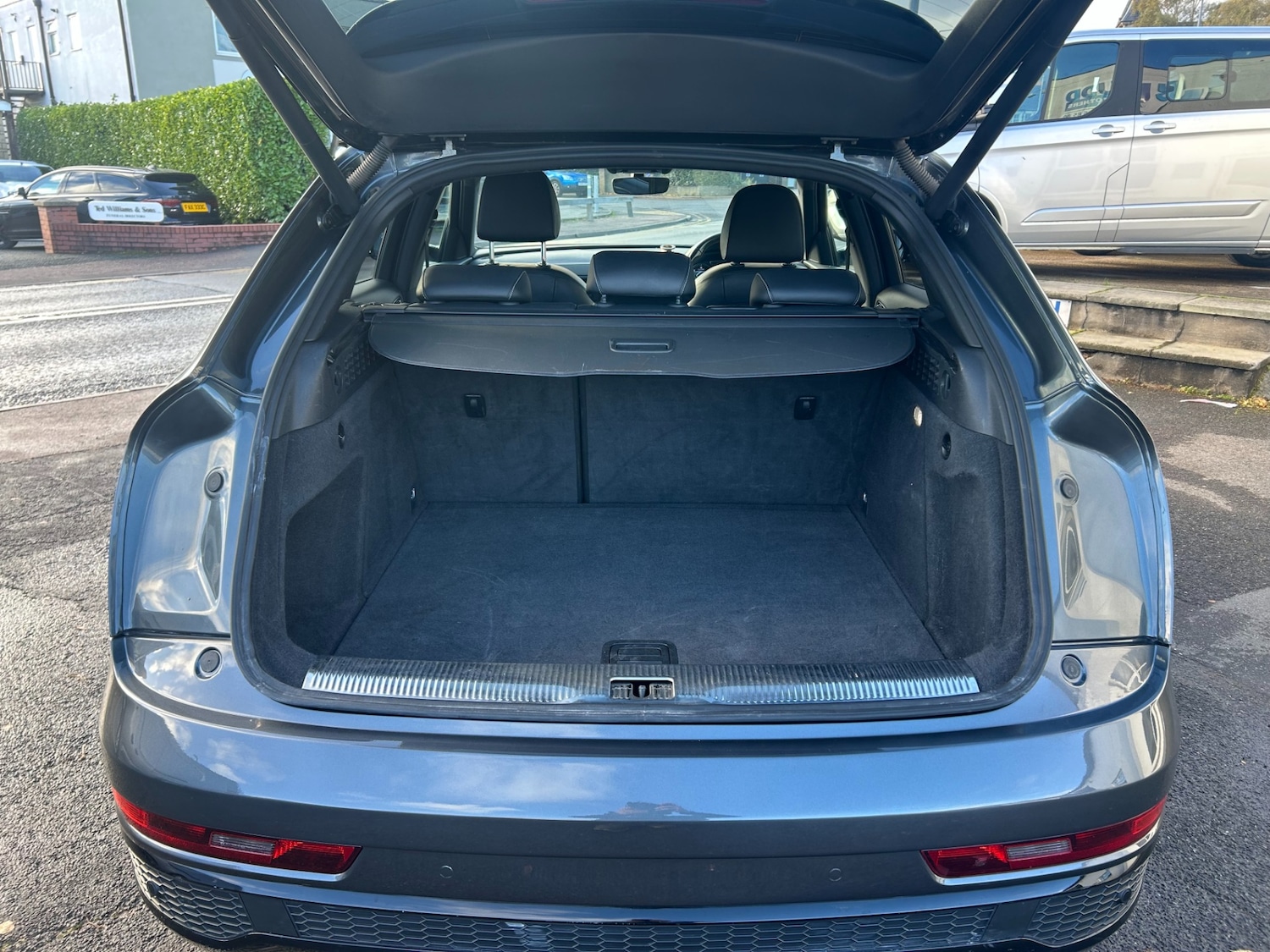 Used Audi Q3 2017 for sale - 76626091: Photo 11