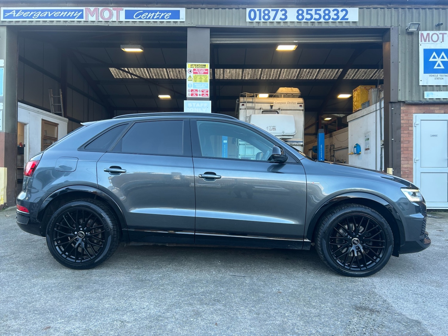 Used Audi Q3 2017 for sale - 76626091: Photo 5