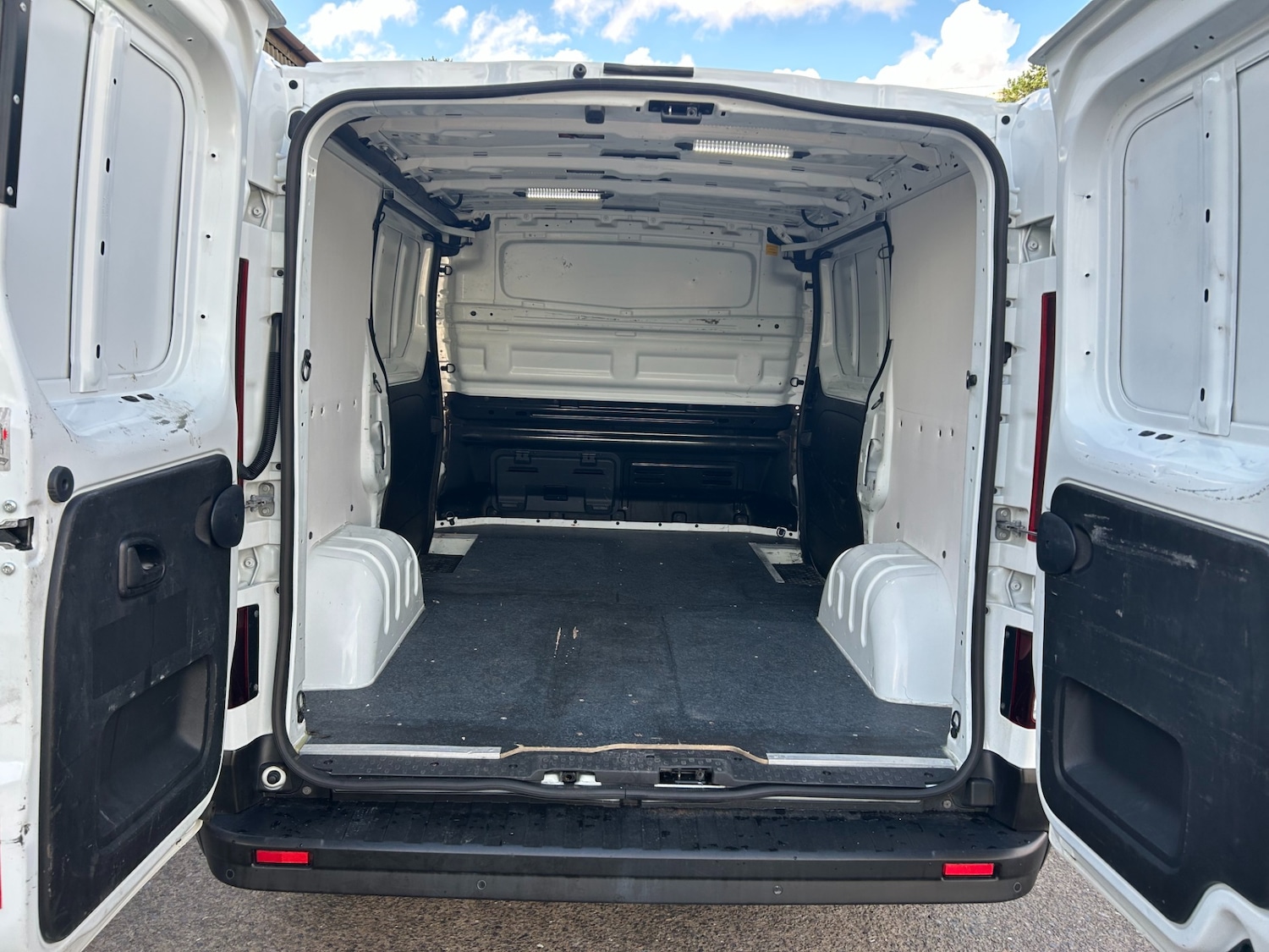 Used Renault Trafic 2020 for sale - 76835069: Photo 10