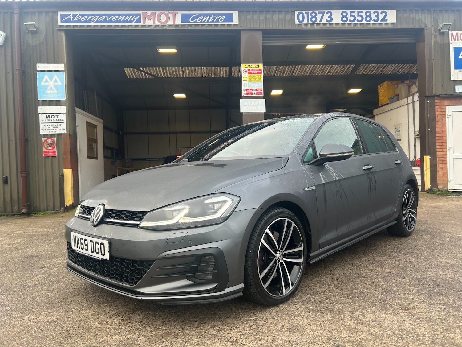 Used Volkswagen Golf 2019 for sale - 76808288: Photo 1