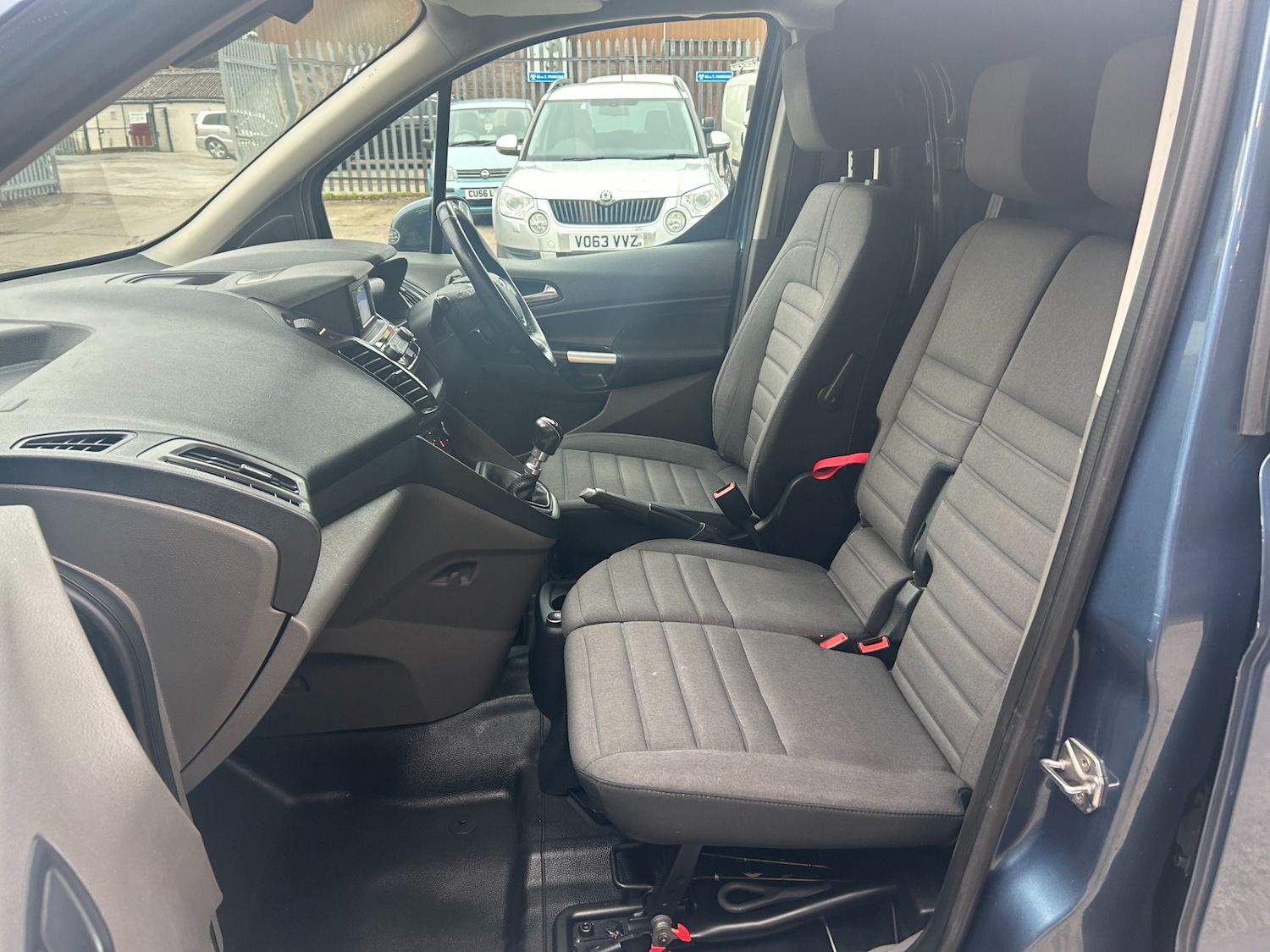 Used Ford Transit Connect 2018 for sale - 76276993: Photo 12