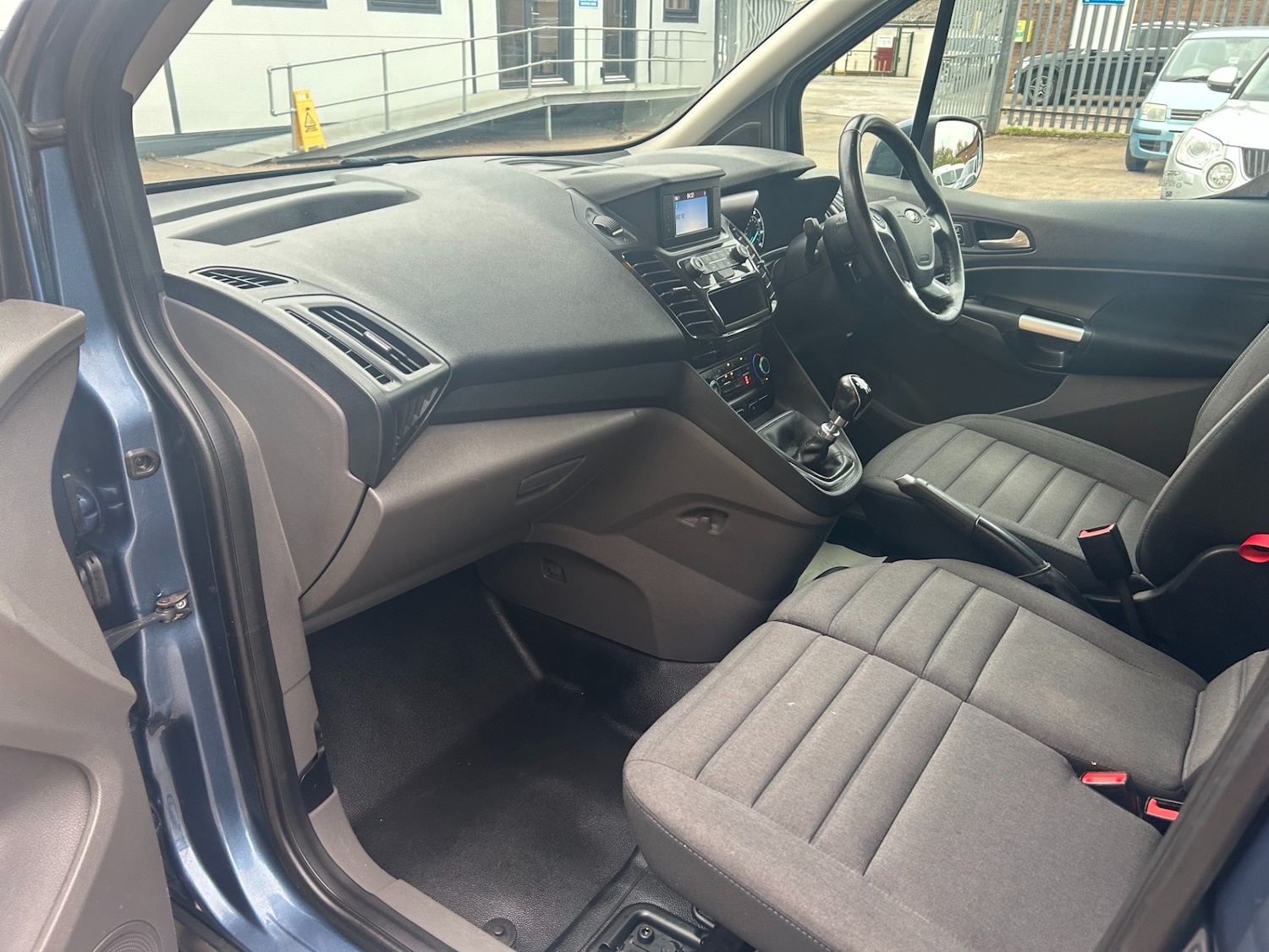 Used Ford Transit Connect 2018 for sale - 76276993: Photo 13