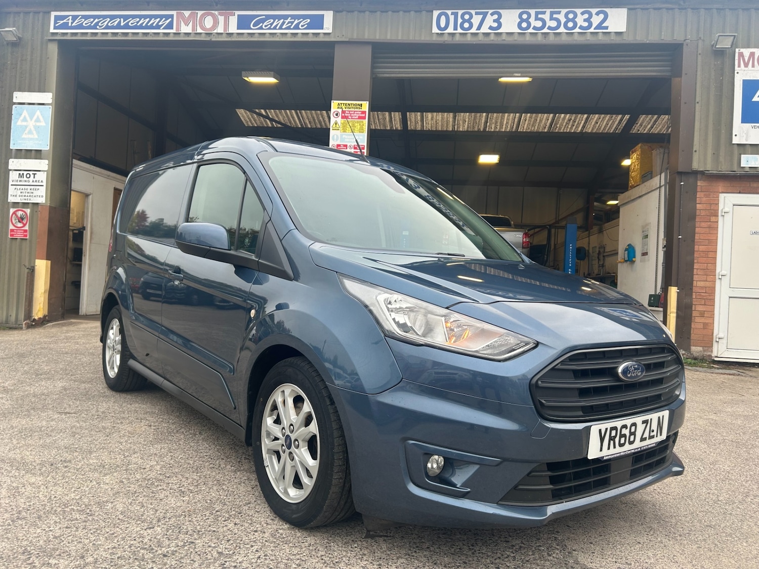 Used Ford Transit Connect 2018 for sale - 76276993: Photo 2