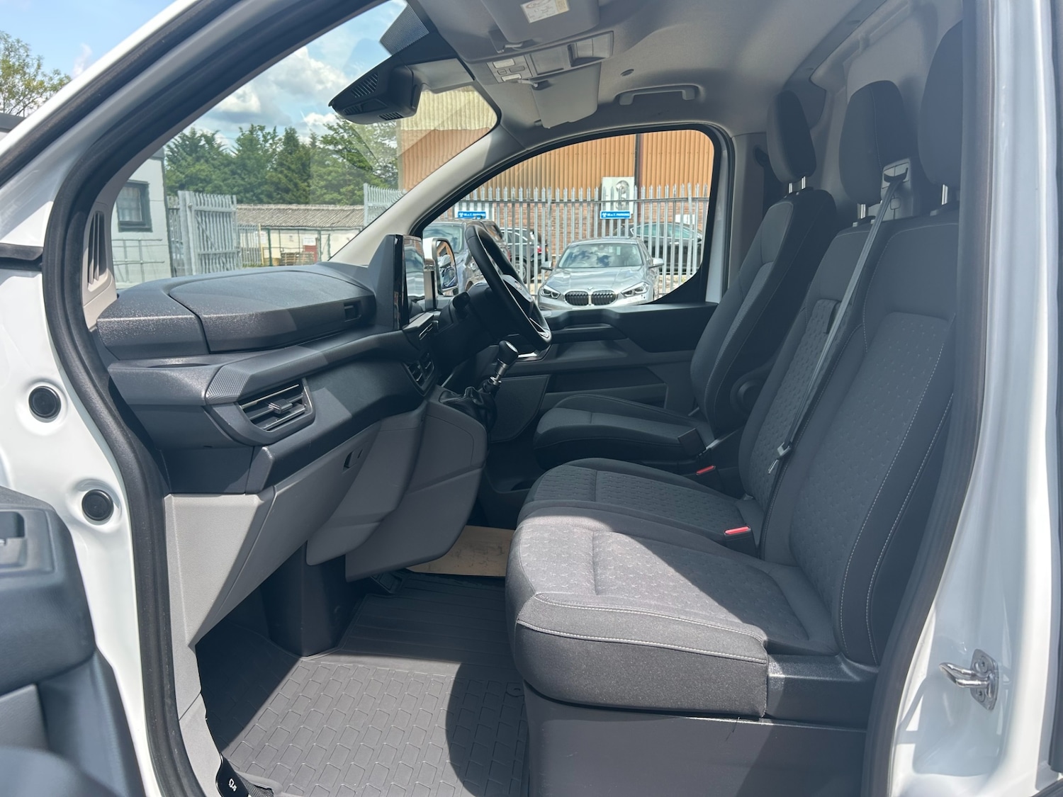 Used Ford Transit Custom 2024 for sale - 76832055: Photo 18