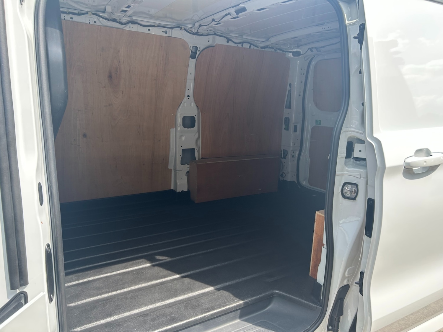 Used Ford Transit Custom 2024 for sale - 76832055: Photo 19