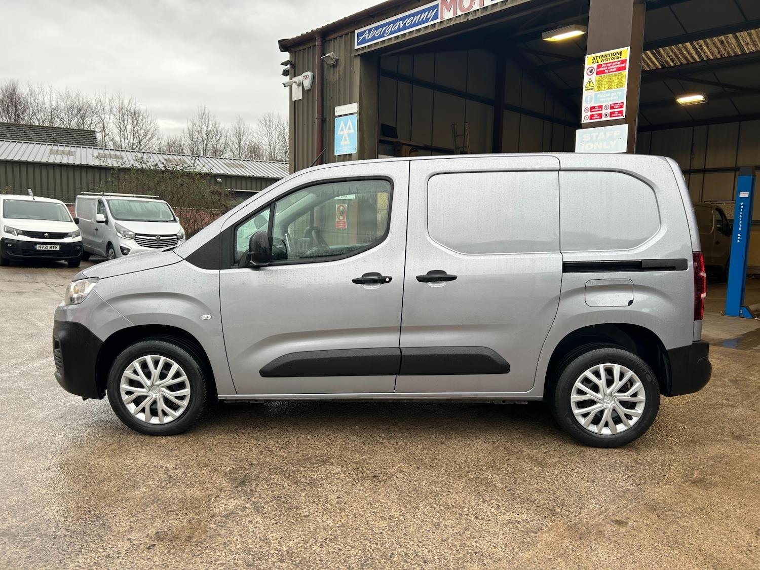Used Citroen Berlingo 2021 for sale - 77207223: Photo 5