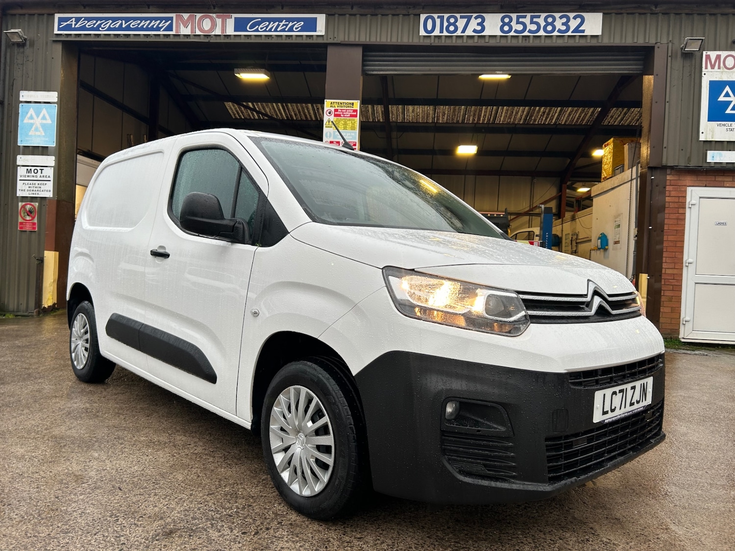 Used Citroen Berlingo 2021 for sale - 77270786: Photo 2