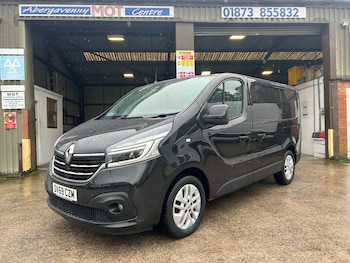 Renault Trafic feature image