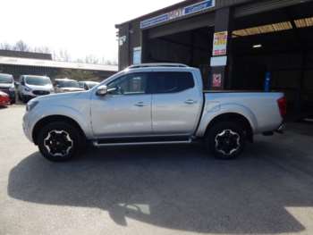 Used Nissan Navara 2020 for sale - 74087187: Photo