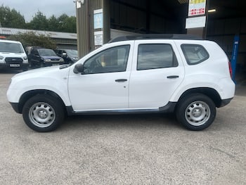 Used Dacia Duster 2013 for sale - 79556731: Photo