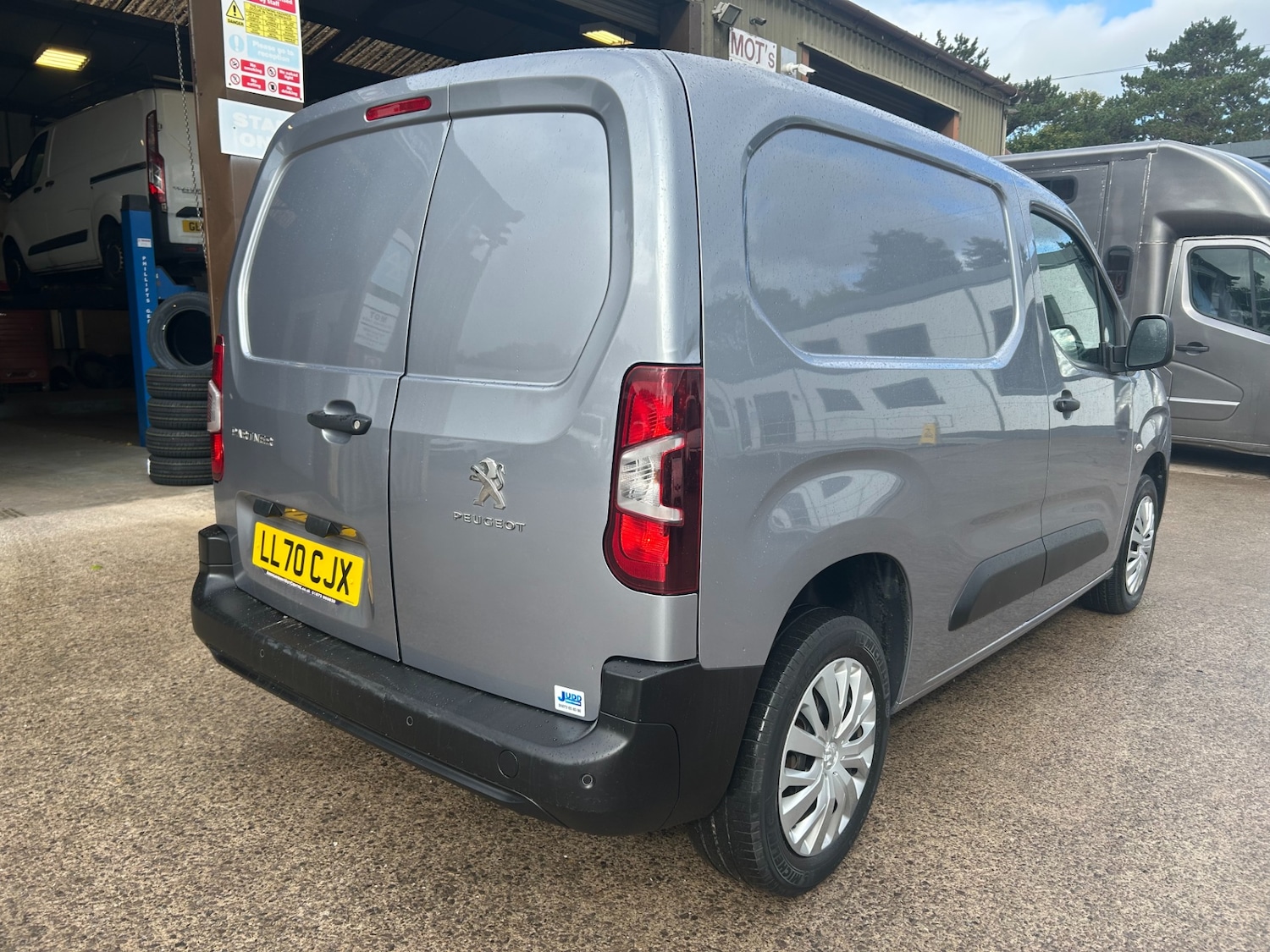 Vehicle 6