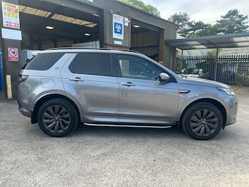 Used Land Rover Discovery Sport 2019 for sale - 78433221: Photo