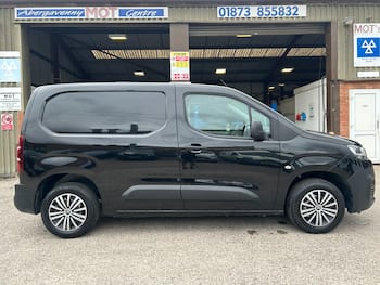 Used Citroen Berlingo 2023 for sale - 79802070: Photo