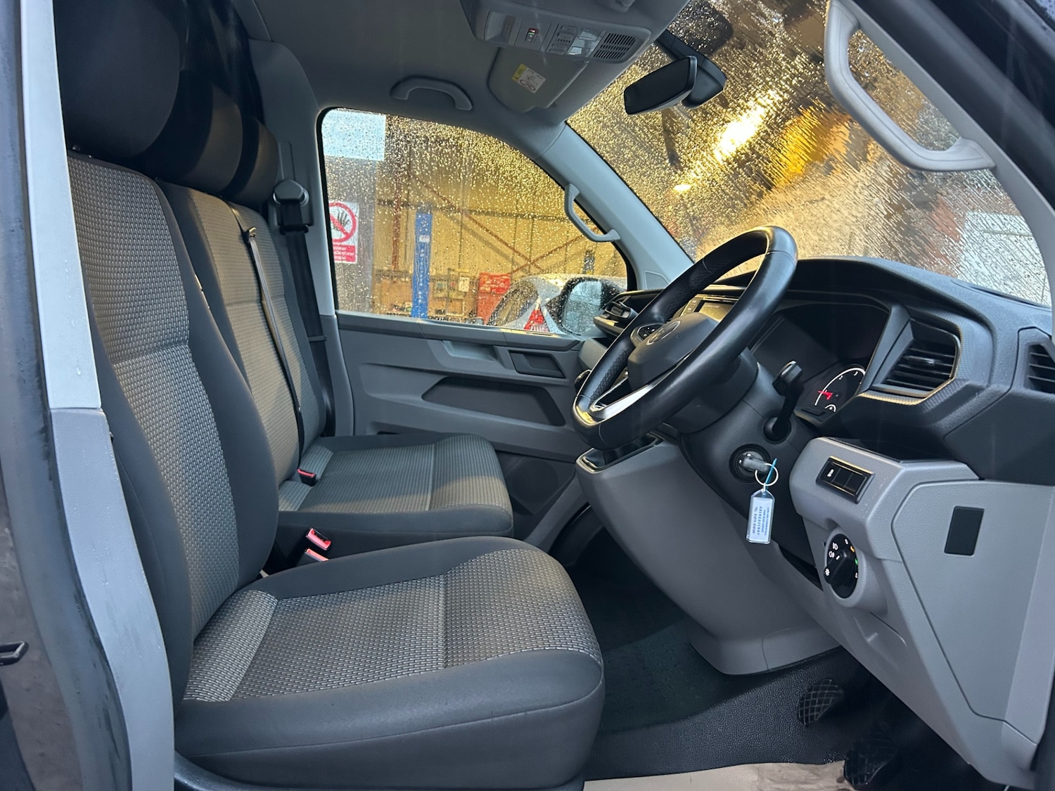 Used Volkswagen Transporter 2023 for sale - 77270805: Photo 13