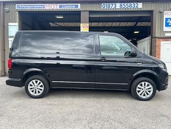 Used Volkswagen Transporter 2019 for sale - 79037774: Photo