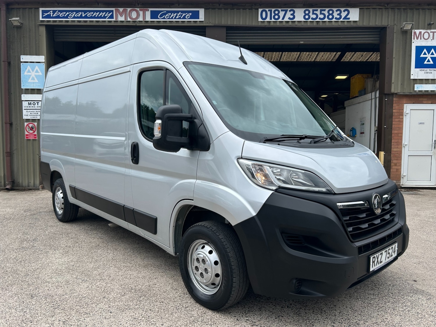 Used Vauxhall Movano 2022 for sale - 76859914: Photo 2