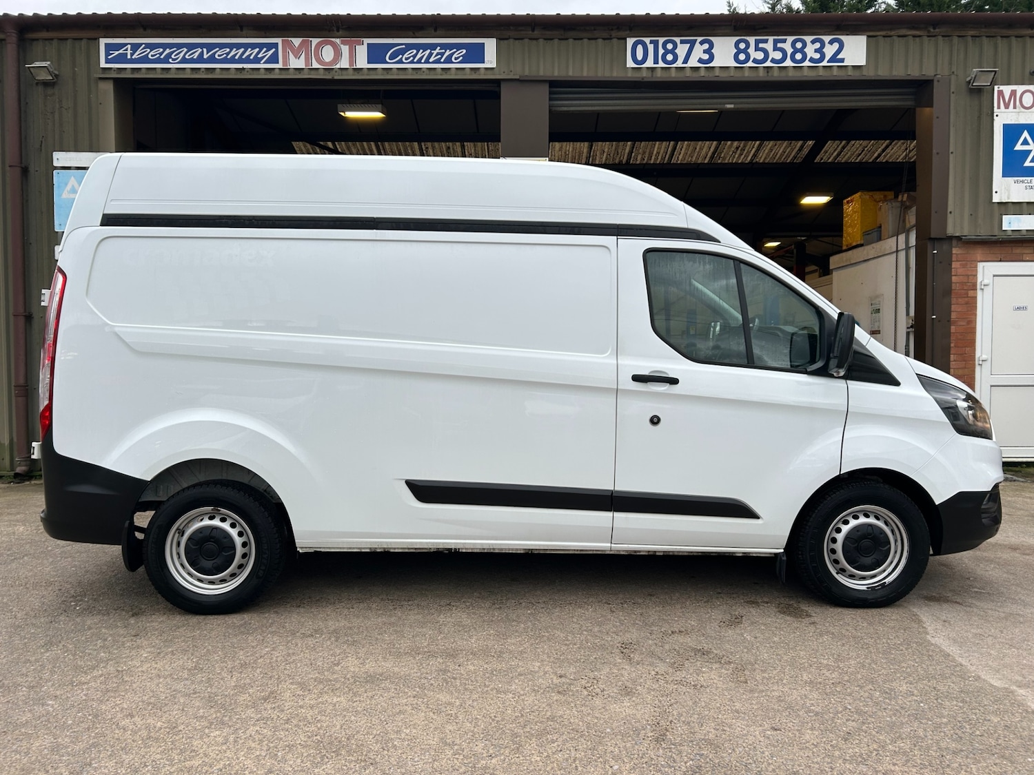 Used Ford Transit Custom 2022 for sale - 77492993: Photo 4