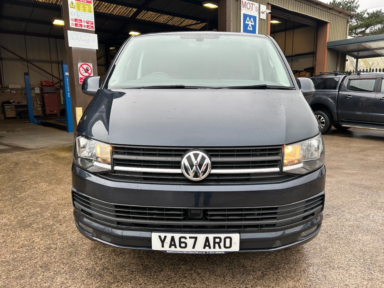 Used Volkswagen Transporter 2018 for sale - 77501607: Photo 3