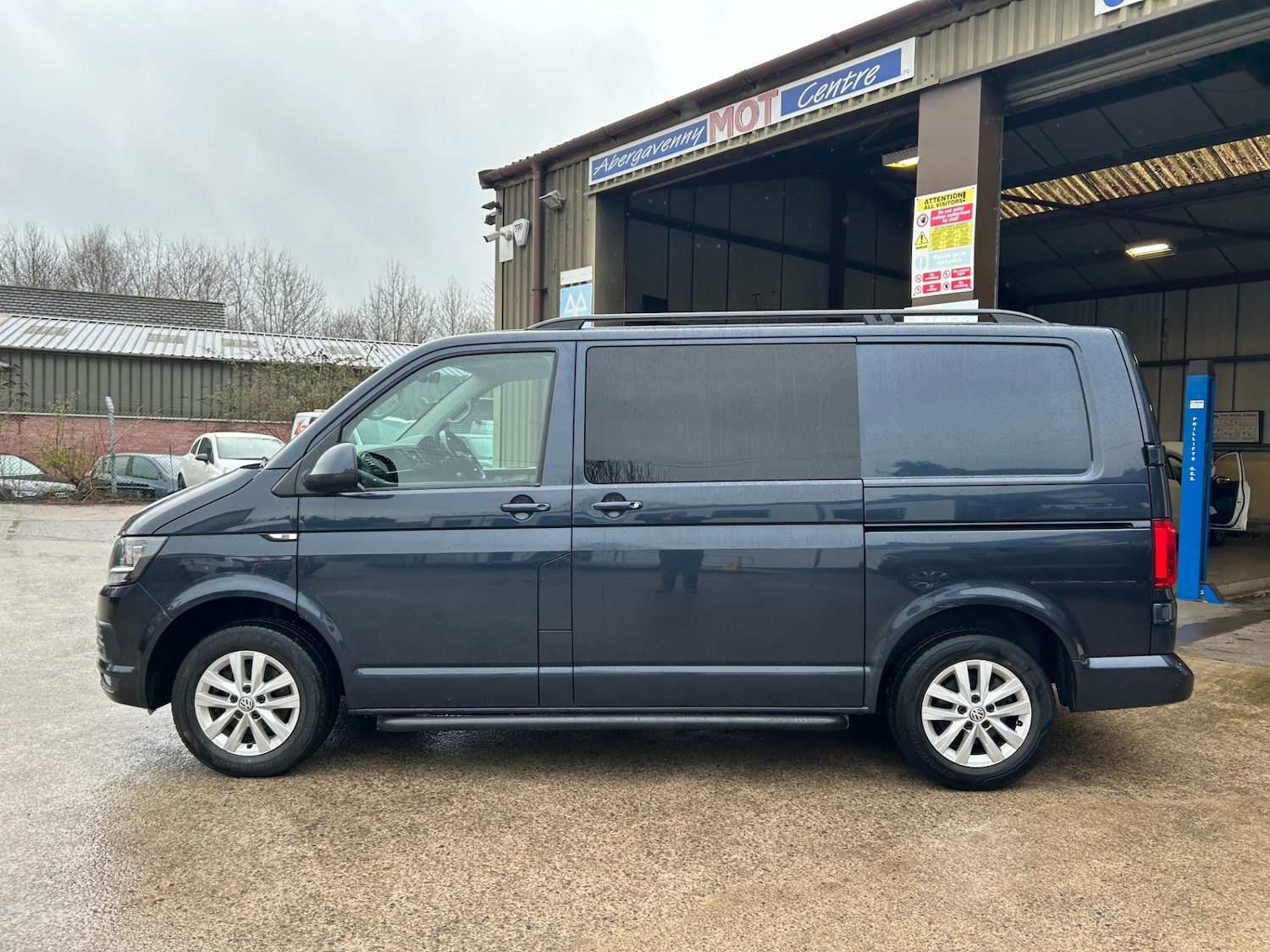 Used Volkswagen Transporter 2018 for sale - 77501607: Photo 5