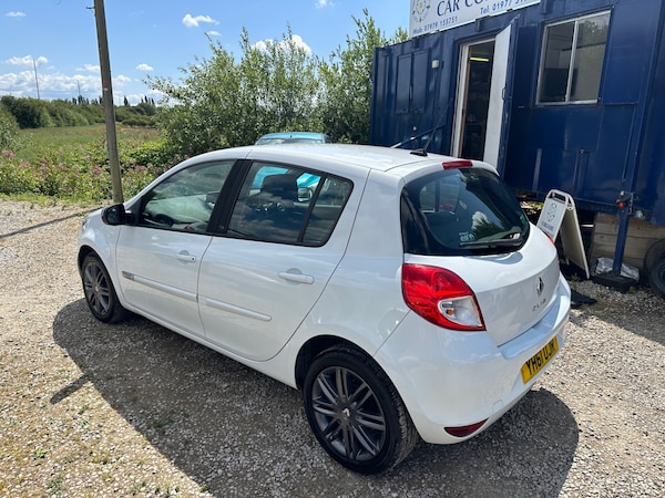 Used Renault Clio 2011 for sale - 75129673: Photo 6