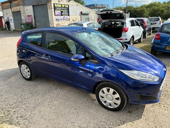 Used Ford Fiesta 2015 for sale - 78949665: Photo