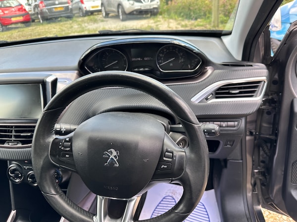 Used Peugeot 2008 2014 for sale - 75470972: Photo 27